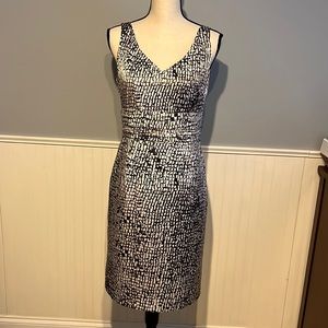 Ann Taylor silky sleeveless sheath dress, Sz 6